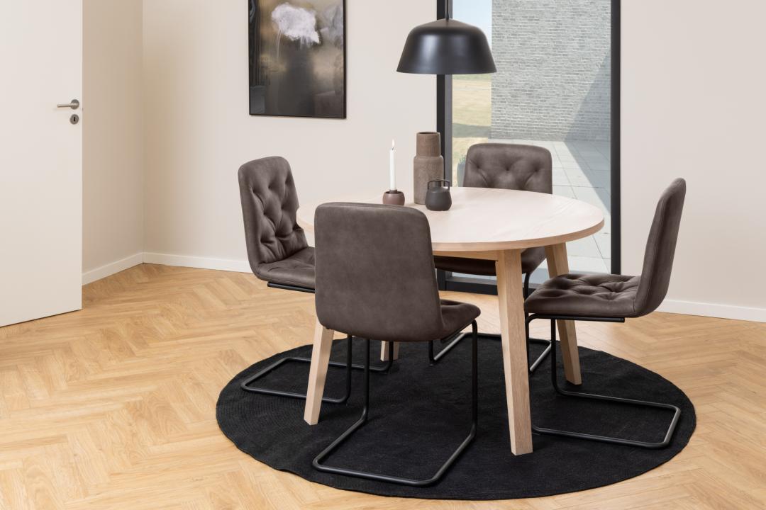 Tavolo da pranzo A-Line 120x120-1