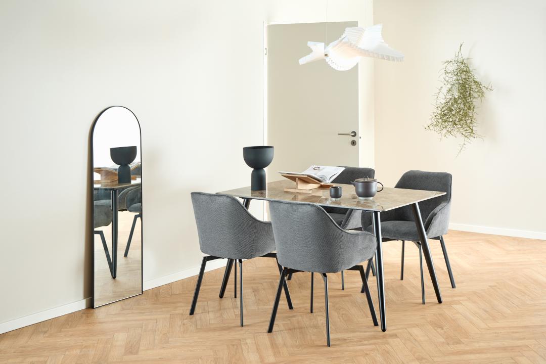Sedia da pranzo con bracciolo Clara-1