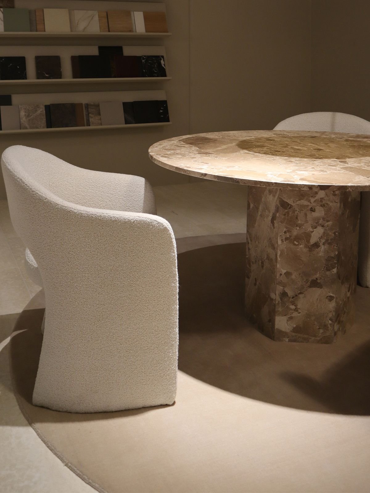 Sedia da pranzo con braccioli Tori-9